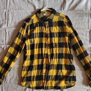 Aeropostale Men's Yellow and Black Checkered Flannel Shirt